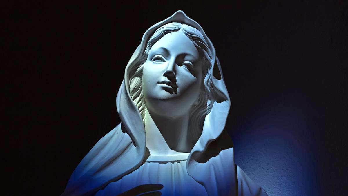  An religiöser Verehrung mangelt es der Gottesmutter nicht: Aber wie viel Leitbild birgt Maria heute?Tatsächlich ist die junge Frau keine, die zu allem nur Ja und Amen sagt. 