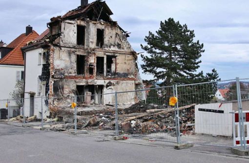 Viel ist nicht mehr übrig vom Gebäude, das nach einer Gasexplosion einstürzte. Foto: 7aktuell.de/Kevin Lermer
