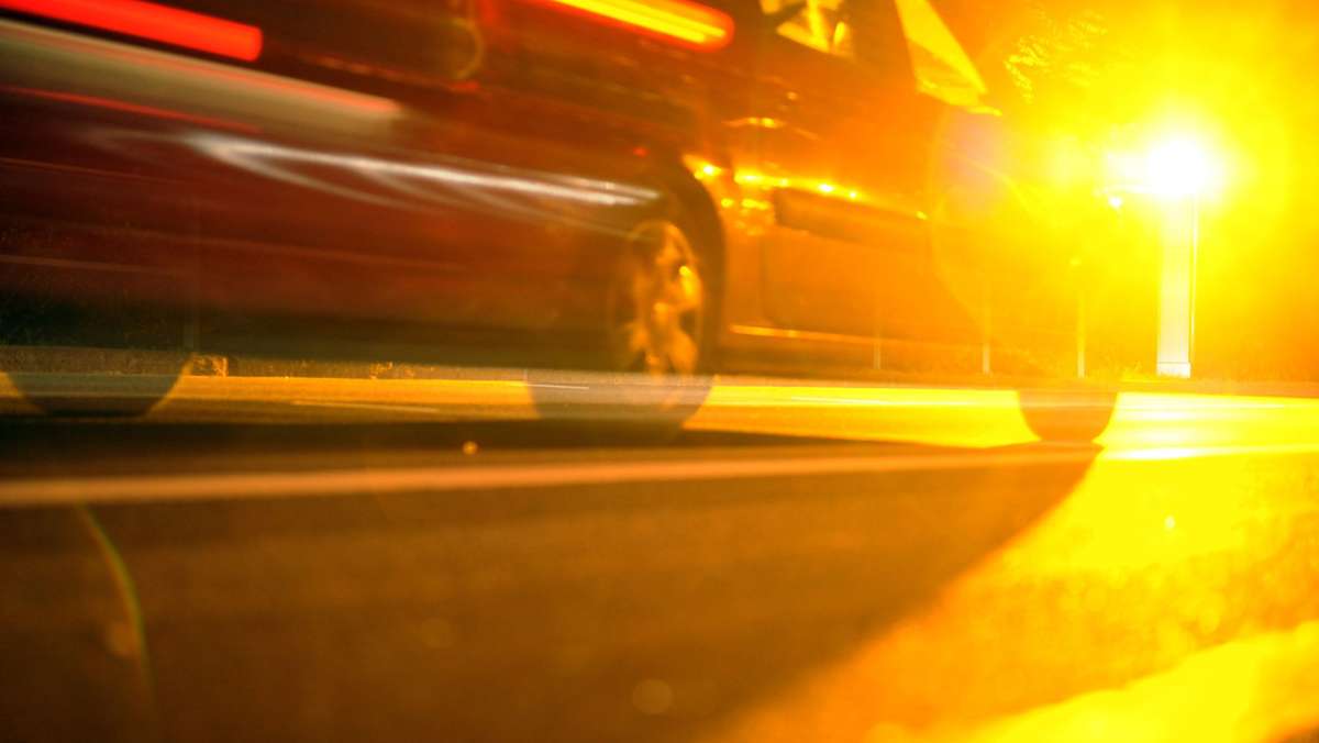  Vier Wochen lang testet die Stadtverwaltung von Filderstadt einen neuen Blitzer-Anhänger: Er soll eventuell in die Jahre gekommene Geschwindigkeitsmessanlagen ersetzen. Wie sieht die Testphase aus? 