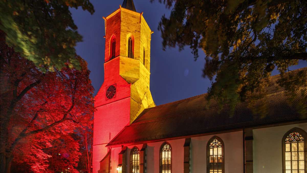 Nacht der offenen Kirchen  im Remstal: Lichtinstallationen mit Burgern und Cocktails
