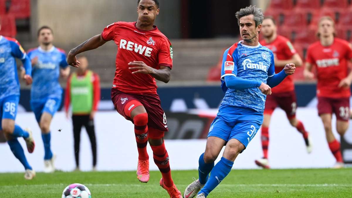 Der 1. FC Köln bleibt der Fußball-Bundesliga erhalten. Die Rheinländer setzten sich am Samstag im Relegations-Rückspiel beim Zweitliga-Dritten Holstein Kiel mit 5:1 (4:1) durch. 