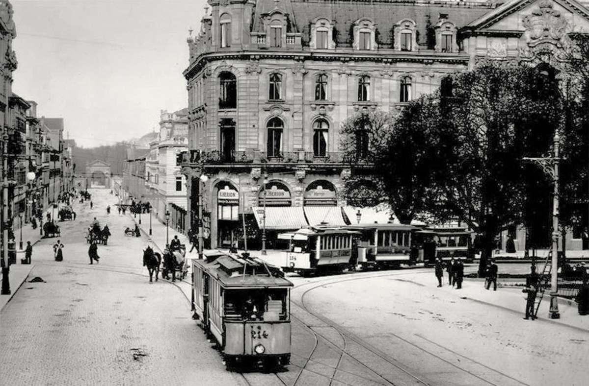 Straßenbahn in der Königstraße zu Beginn des 20. Jahrhunderts