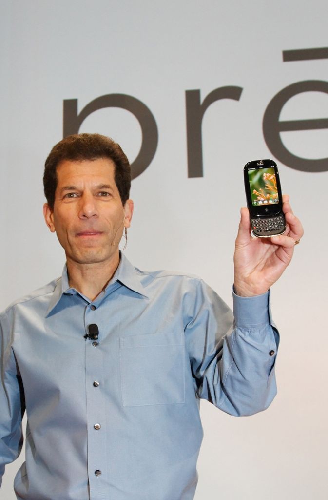 Jon Rubinstein, Executive Chairman von Palm, präsentierte 2009 auf der Consumer Electronics Show in Las Vegas das neu entwickelte Smartphone Palm Pre. Die Computer-Mobiltelefone von Palm aus der Treo-Baureihe konnten damals mit modernen Smartphones wie dem iPhone von Apple nicht mithalten.
