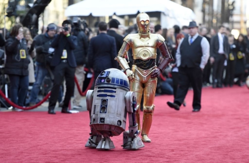 ...R2-D2 (li.) und C-3PO.
