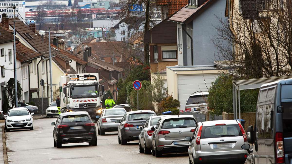  In der jüngsten Sitzung des Gemeinderats diskutierten die Gemeinderäte heftig über die geplante Sanierung der Ortsdurchfahrt zwischen Unterdorf- und Benzengrabenstraße und suchten nach Alternativen. 