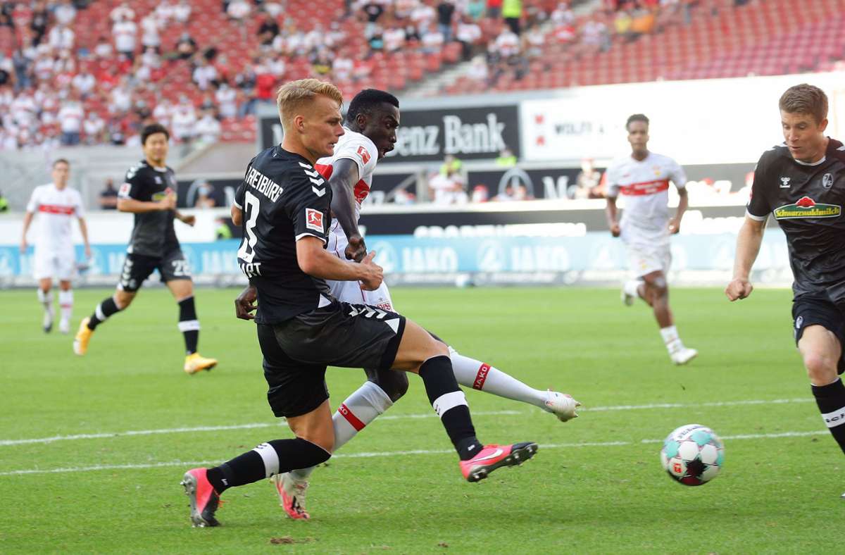 Silas Wamangituka (21) traf beim 2:3 gegen Freiburg ebenfalls gleich bei seinem Bundesliga-Debüt. Aufgrund von Knieproblemen kam der schnelle Flügelstürmer aus dem Kongo beim 1:1 auf Schalke erstmals nur von der Bank.