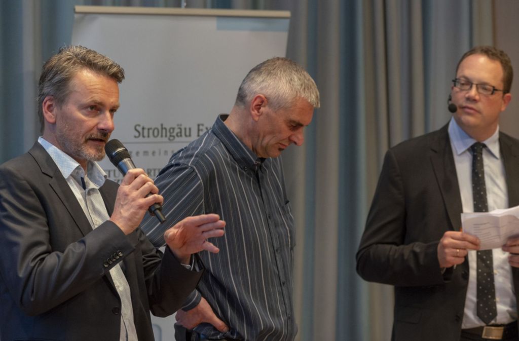 VCD-Chef Andreas Stier und BUND-Kreisvorsitzender Stefan Flaig disktutierten mit dem stellvertretenden Leiter der Ludwigsburger Redaktion, Rafael Binkowski.