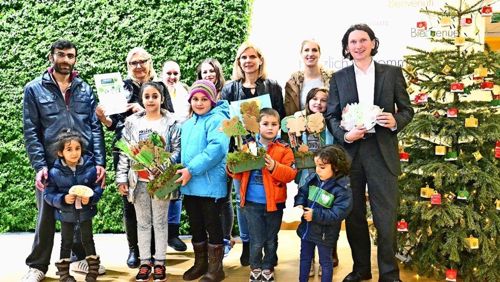 Stuttgart-Dürrlewang: Flüchtlinge malen Bäume für besseres Klima