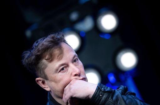 Elon Musk hatte die Gefahr durch das Coronavirus häufig heruntergespielt, nun befürchtet er selbst erkrankt zu sein. (Archivbild) Foto: AFP/BRENDAN SMIALOWSKI