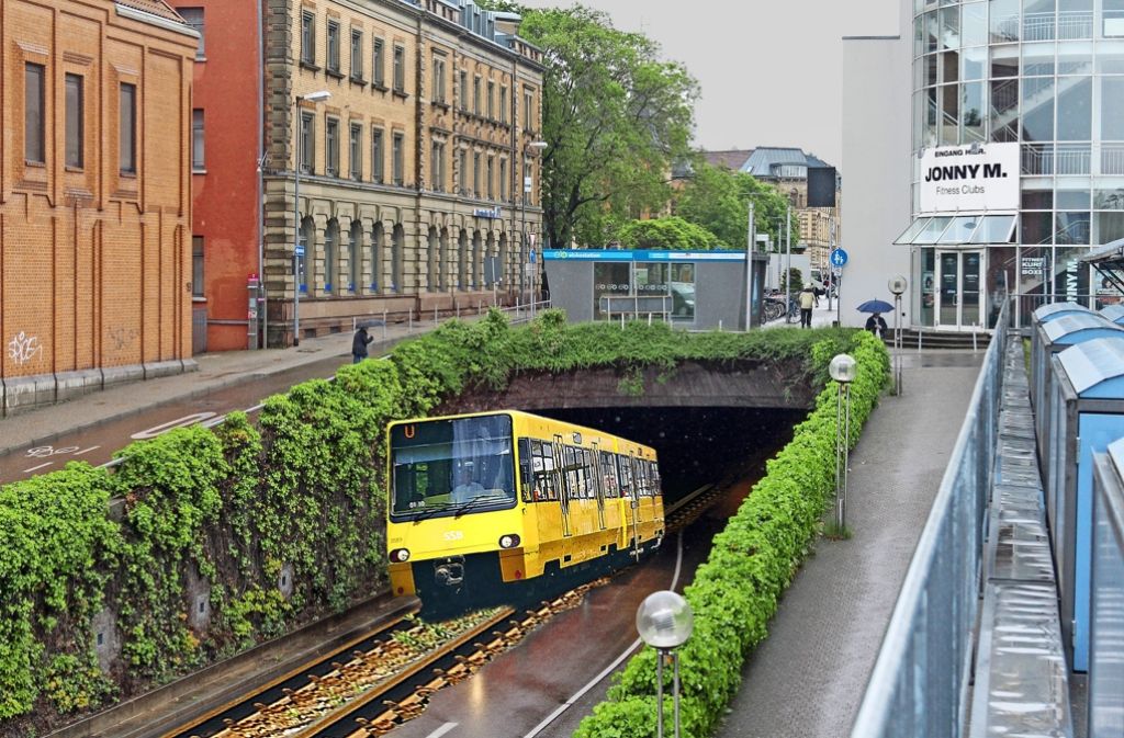 Eine SSB-Stadtbahn rollt durch den Ludwigsburger Bahnhofstunnel: Der Landrat kämpft für diese Idee – die Stadt sieht darin zunächst eine charmante Vision. Foto: factum; Montage: Schlösser