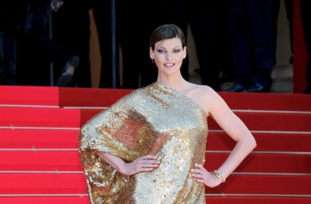 Im Mai 2008 läuft sie über den roten Teppich bei den Filmfestspielen in Cannes.