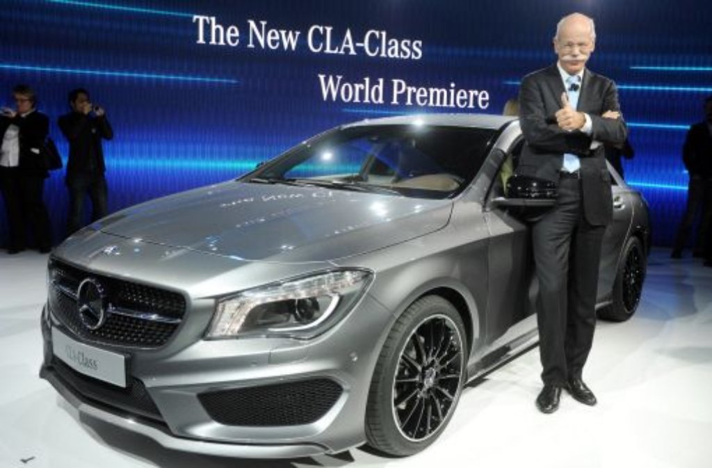 Dieter Zetsche präsentiert am Sonntag in einem Hotel in Detroit (Michigan) am Vorabend des ersten Pressetages der North American International Auto Show (NAIAS) die neue Mercedes-Benz CLA-Klasse.