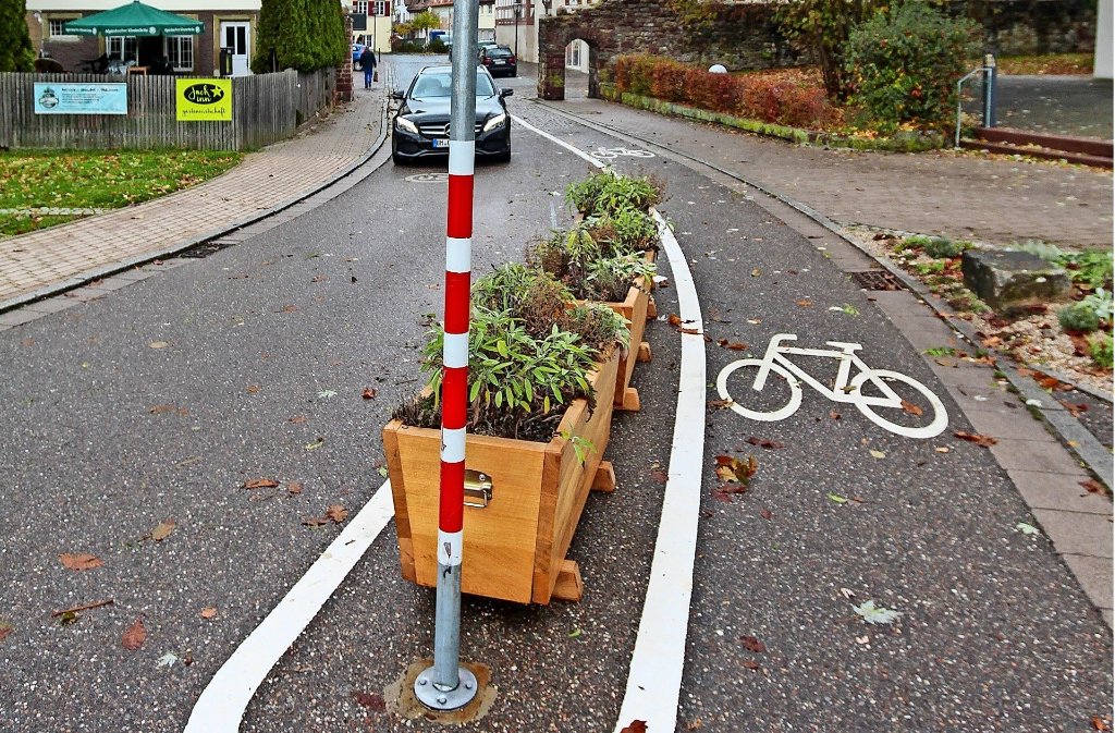 Wenige Meter Fahrradstreifen gibt es in der Schnaufer-Straße. Es sind die einzigen  im gesamten Stadtgebiet. Das will Weil der Stadt nun ändern. Foto: factum/Granville