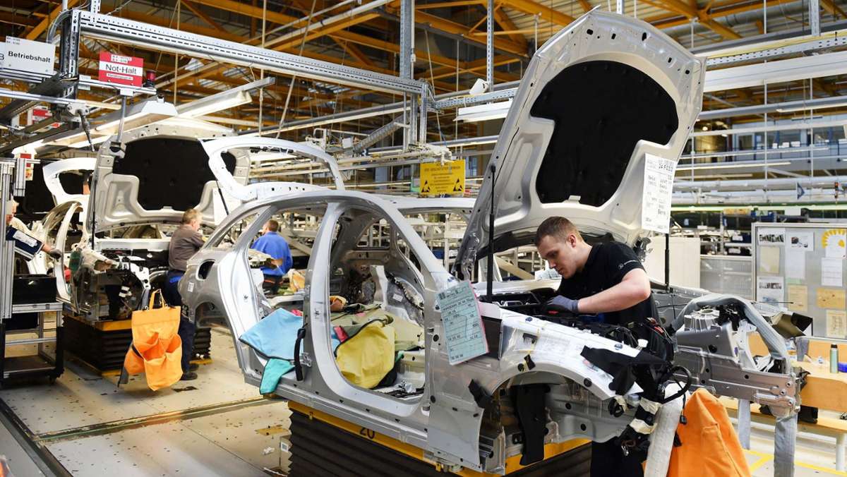 Mangel an Computerchips: Daimler weitet die Kurzarbeit aus