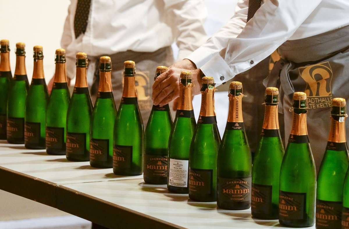 Champagner muss zwingend aus der französischen Champagne stammen - sonst darf er den Namen nicht tragen.