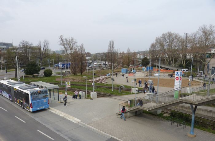 Vision für eine neue Ortsmitte in Untertürkheim: Eine Neckarwiese auf dem Karl-Benz-Platz