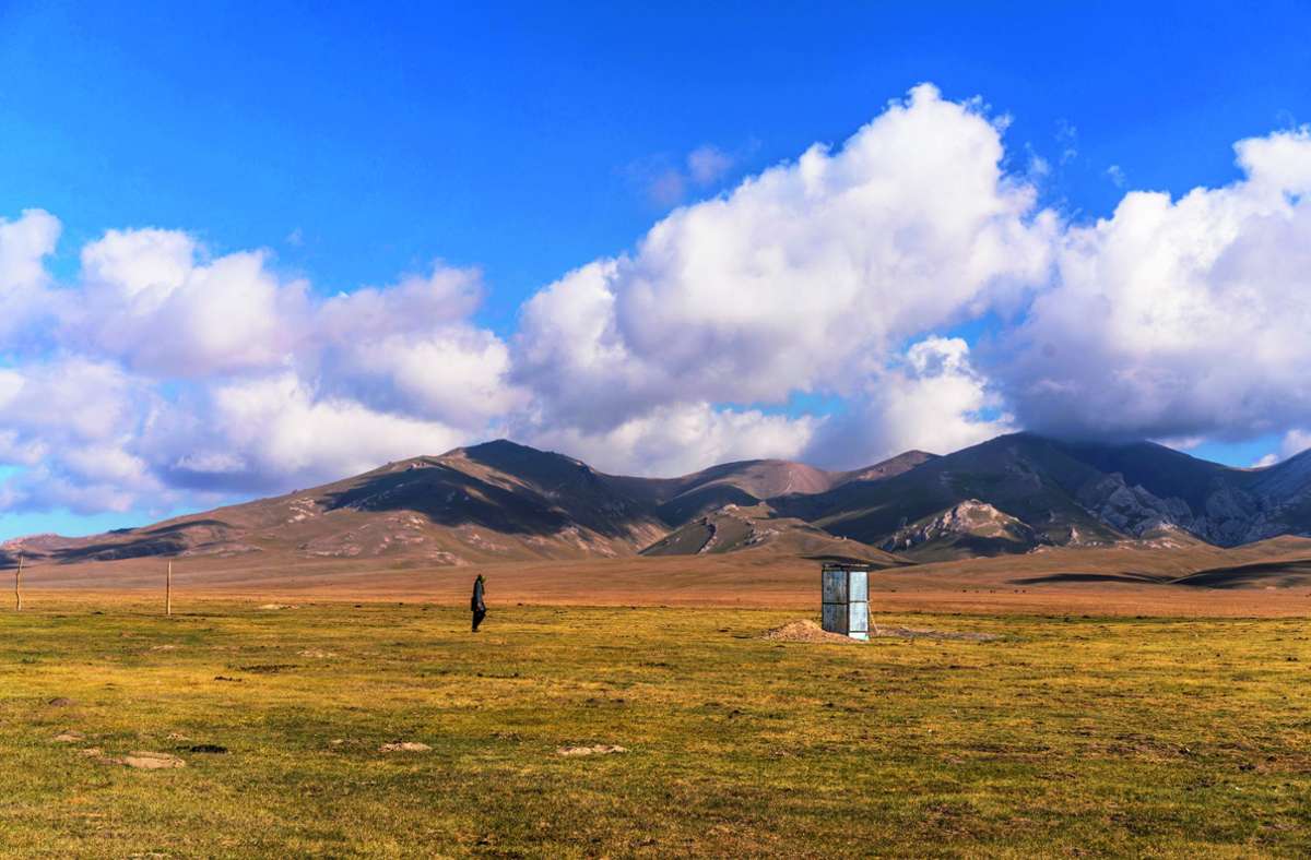 Das trifft sich ja gut: ein stilles Örtchen zur rechten Zeit an der Seidenstraße in Kirgisistan. Foto: istock/DavorLovincic