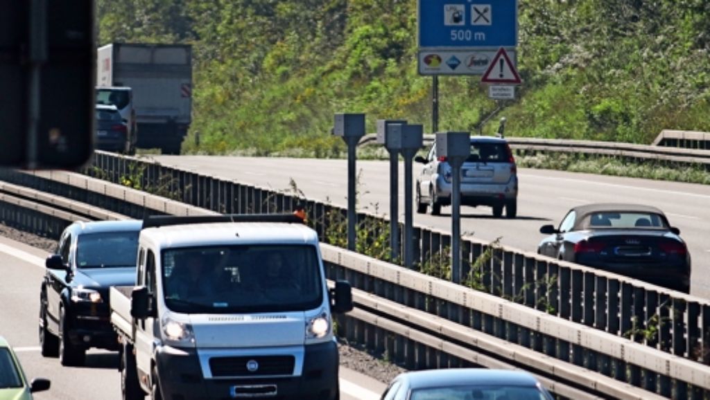 Leonberg: Sorgt der Autobahnblitzer für Stau?