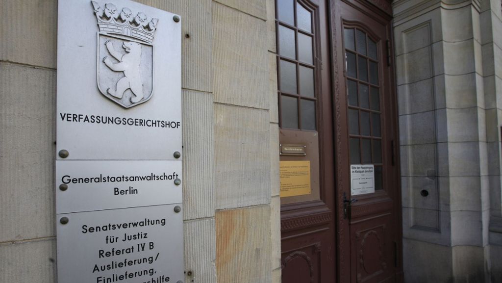 Berlin: 31-Jähriger wegen rechtsextremer Drohmails angeklagt
