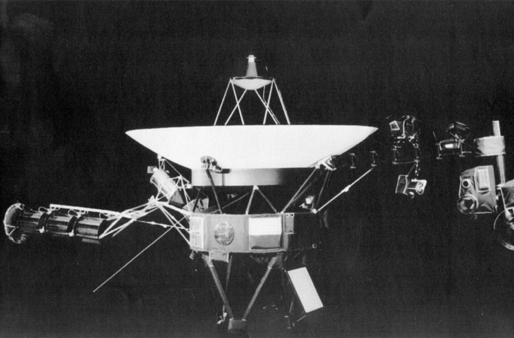 Dieses Foto vom 26. August 1981 aus dem Jet Propulsion Lab in Passadena (USA) zeigt die Raumsonde Voyager 2. Sechs Jahre nach ihrer Zwillingsschwester Voyager 1 hat Voyager 2 als zweite Raumsonde in der Geschichte der Menschheit die Heliosphäre der Sonne verlassen.