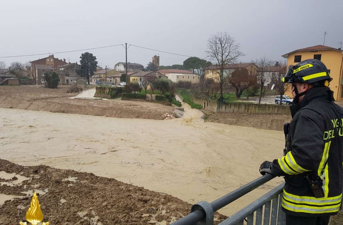 L’Italia è scossa da forti nevicate e inondazioni