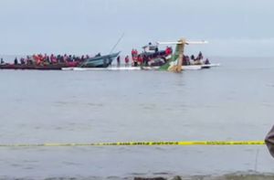Flugzeug stürzt in Victoriasee – Mindestens 19 Menschen sterben
