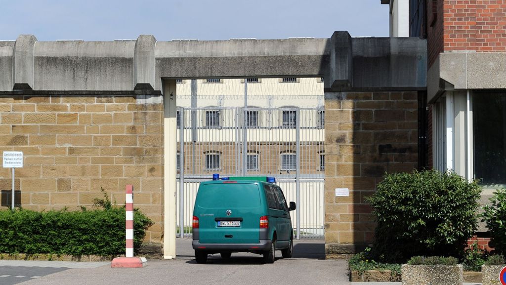 Ermittlungen in JVA Heilbronn: Gefängnisbeamte verschicken Hitler-Bilder