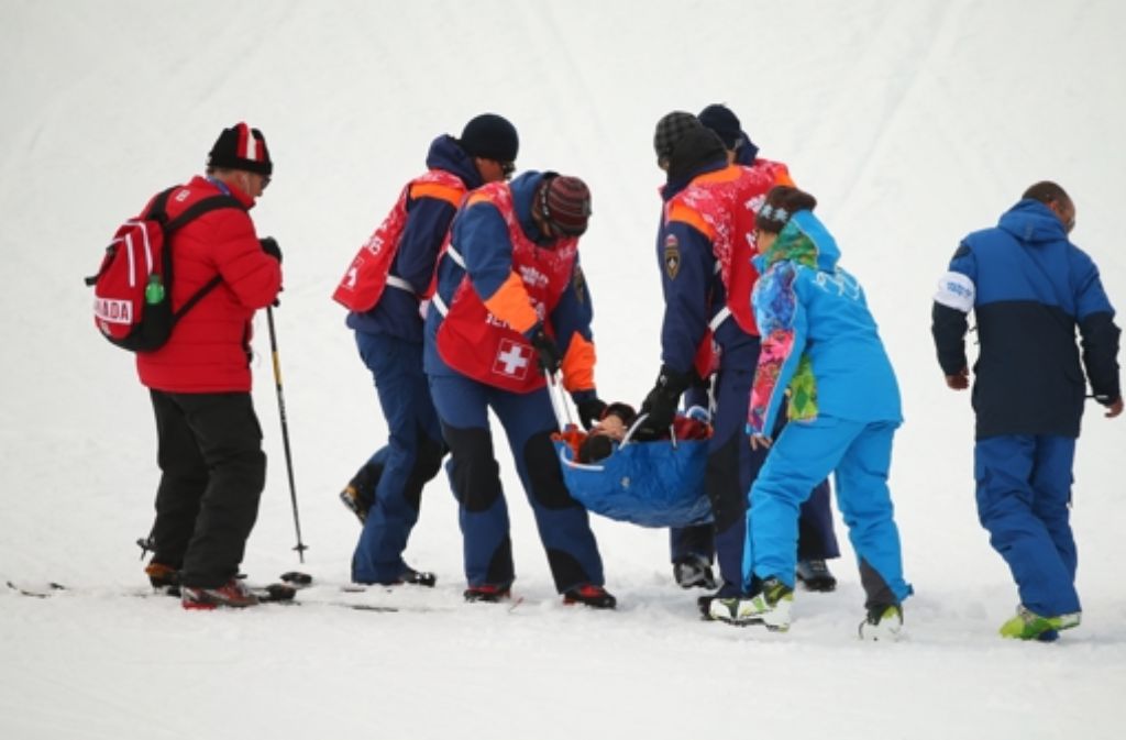 Die Kanadierin Yuki Tsubota stürzte im Slopestyle-Finale schwer und wurde in einer Vakuumtrage von der Piste gebracht.