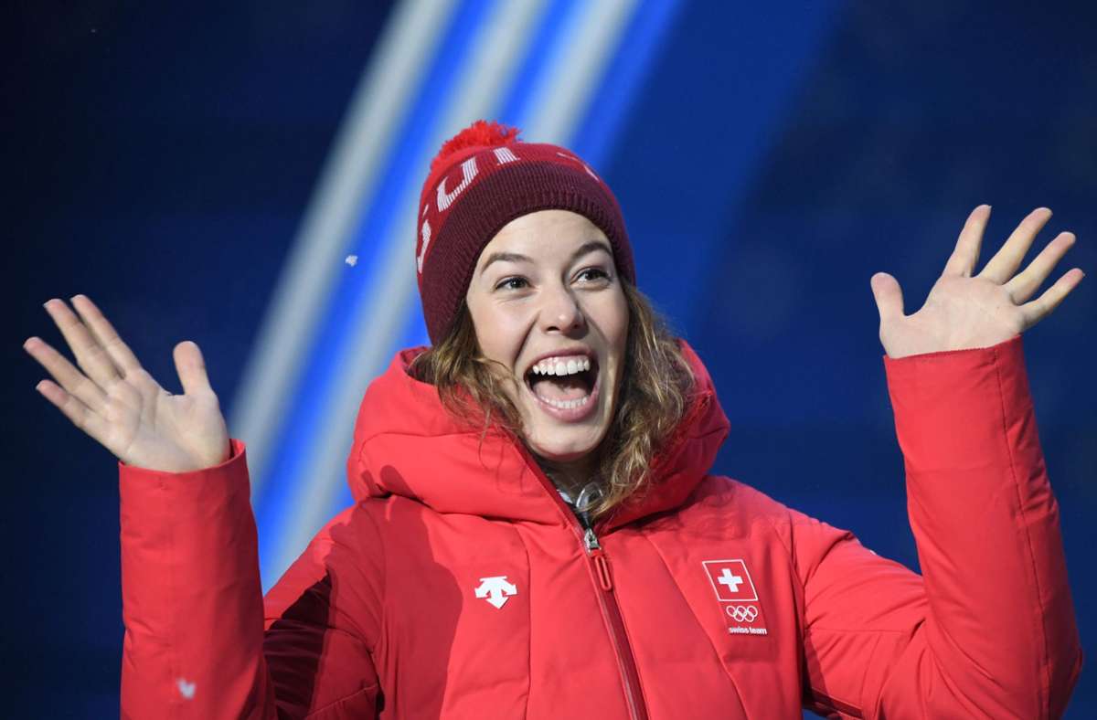Auf wen freut sich da wohl die Schweizer Skirennläuferin Michelle Gisin?