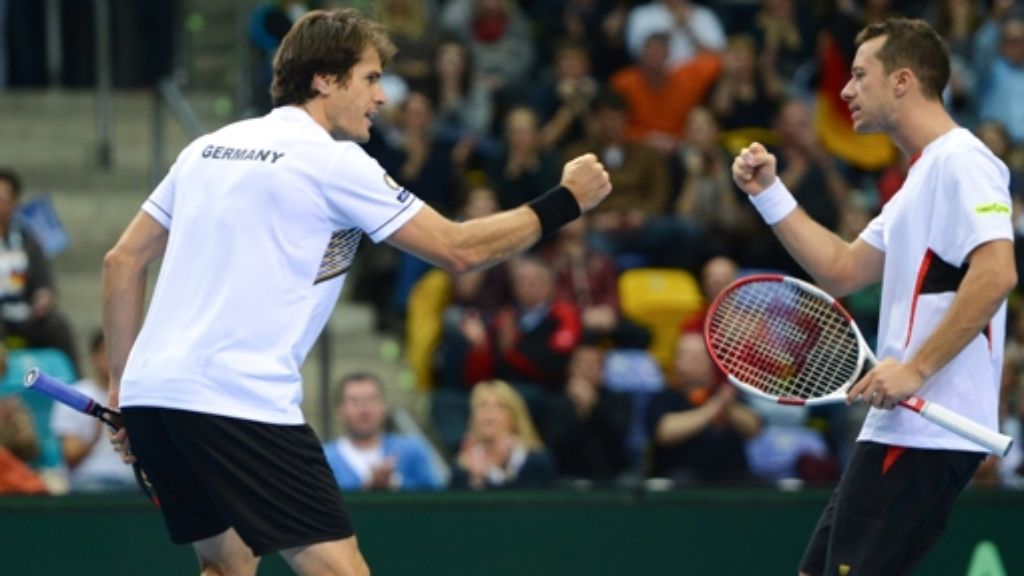 Davis Cup gegen Spanien: Deutsche Tennis-Herren erreichen Viertelfinale