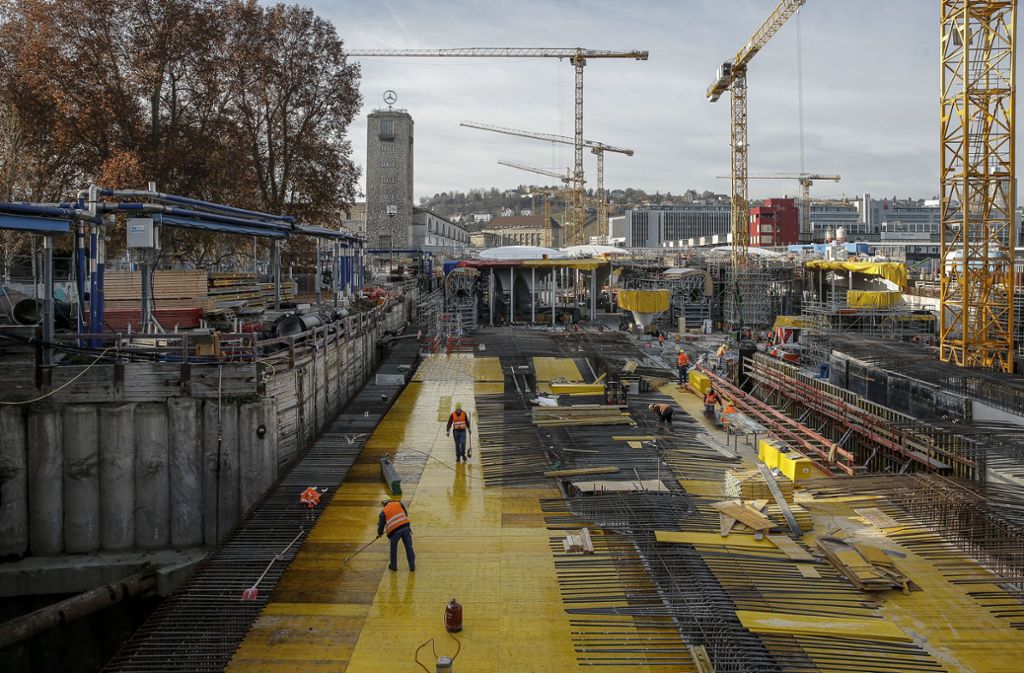 Nicht nur am Hauptbahnhof selbst sind die Arbeiten für Stuttgart 21 im Gange. Auch ein neuer S-Bahn-Tunnel entsteht. Das hat Folgen für den Autoverkehr. Foto: Lichtgut/Leif Piechowski (Symbolbild)