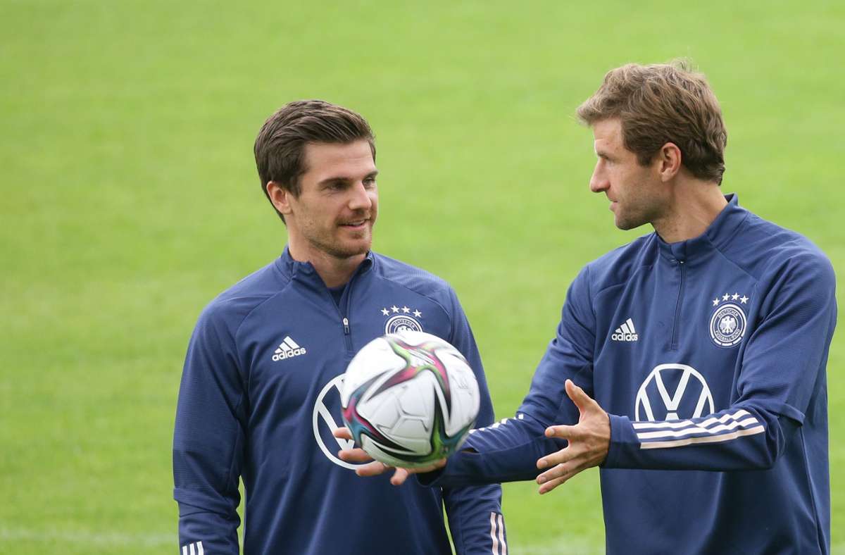 Unter anderem die Nationalspieler Jonas Hofmann (links) und Thomas Müller sind im Aufgebot.