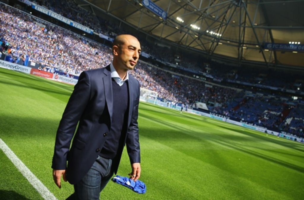 „Es war ein sehr hartes Spiel und auch emotional, gegen Schalkes Jahrhunderttrainer zu spielen. Am Schluss sind wir glücklich, dass wir noch den Sieg geholt haben“, meinte Knappen-Trainer Roberto Di Matteo.