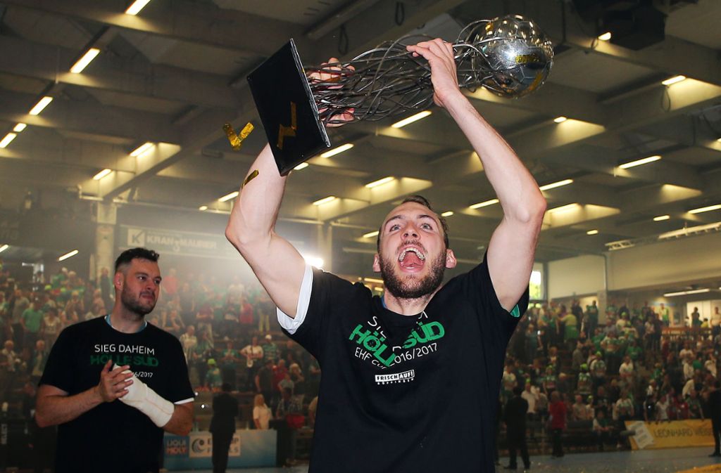 Top-Torjäger Marcel Schiller gewinnt mit Frisch Auf den EHF-Pokal 2016 und 2017.
