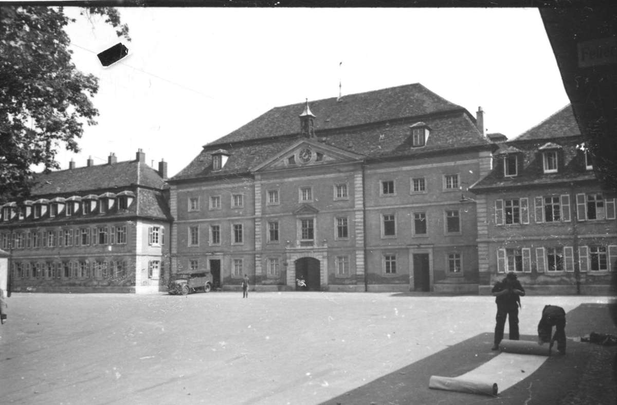 Die Fassade der Carlsschule.