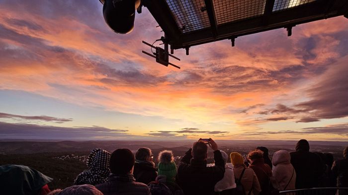 Zeitraffer-Video: Sonnenaufgang auf dem Stuttgarter Fernsehturm