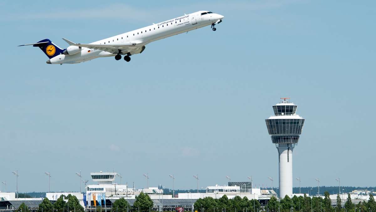 Am Münchner Flughafen: Polizei warnt Fluggast in Lebensgefahr kurz vor Abflug