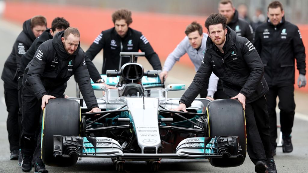 Formel-1-Wagen von Mercedes: So sieht der neue Silberpfeil W08 aus