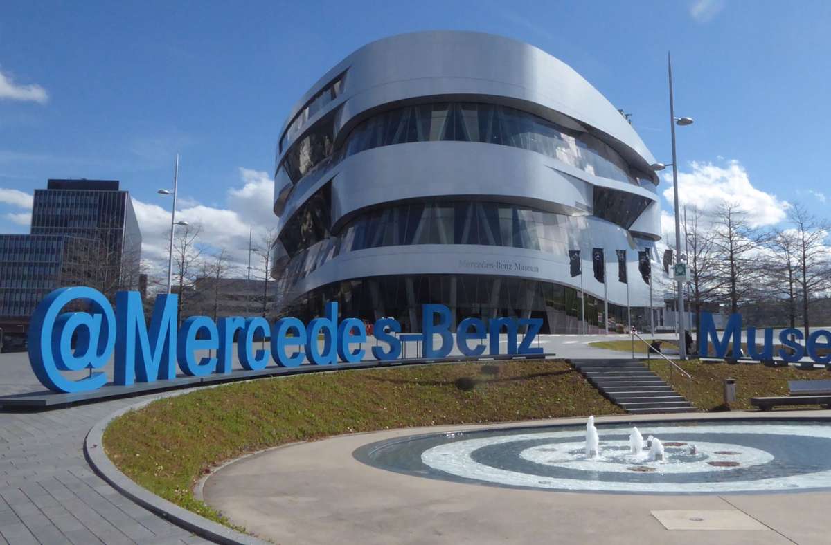 Ins Mercedes-Benz-Museum gingen 2424 Besucher.
