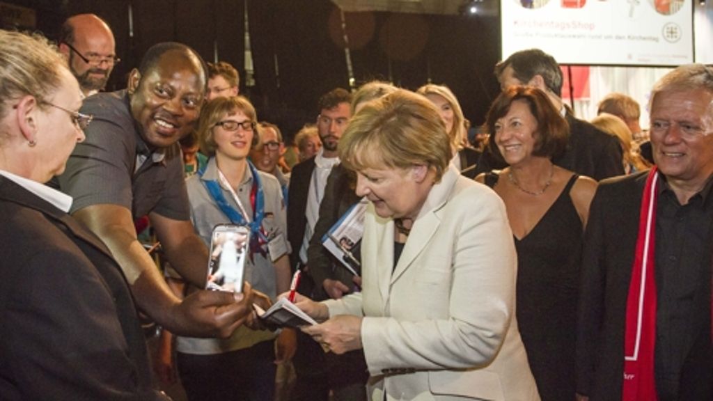 Angela Merkel beim Kirchentag: Facebook, die ordentliche Waschmaschine