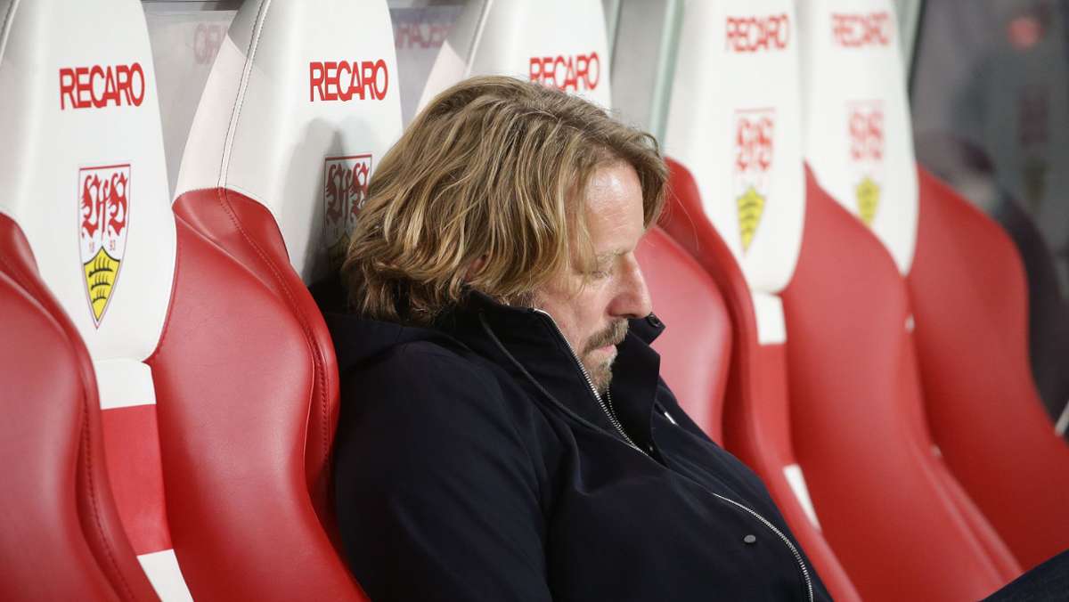  Der Sportdirektor des VfB Stuttgart,Sven Mislintat, hat sich über die seiner Meinung nach zu hohen Ansprüche und Erwartungen an den VfB Stuttgart beschwert. 
