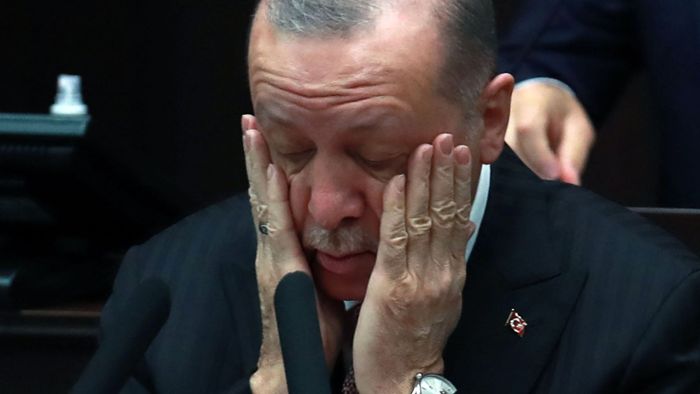Erdogan in Not