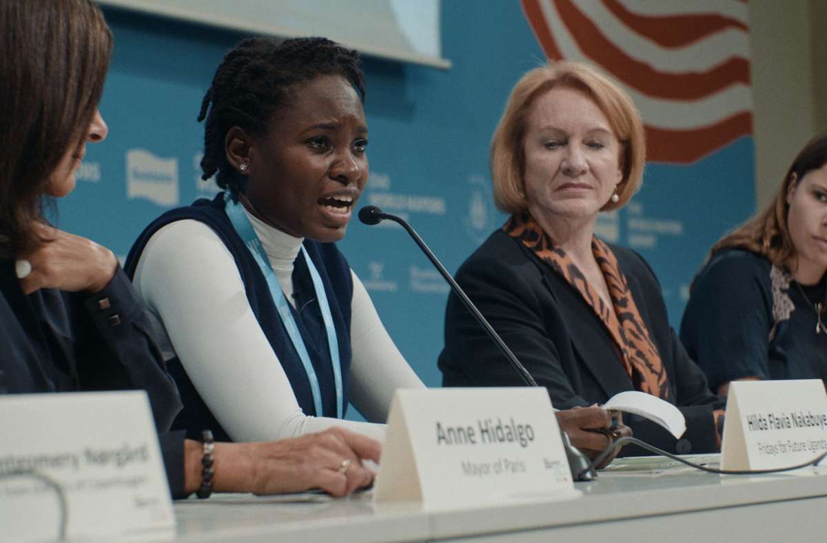 Hilda aus Uganda spricht in Kopenhagen beim „C40 World Mayors Summit“.