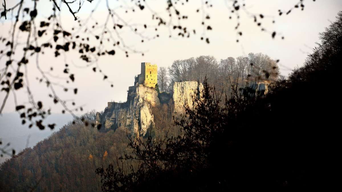  Seit mittlerweile sieben Jahren ist die Pfannensteige unterhalb der Burgruine Reußenstein wegen Felsschlags gesperrt. Eine Öffnung ist nicht in Sicht. 