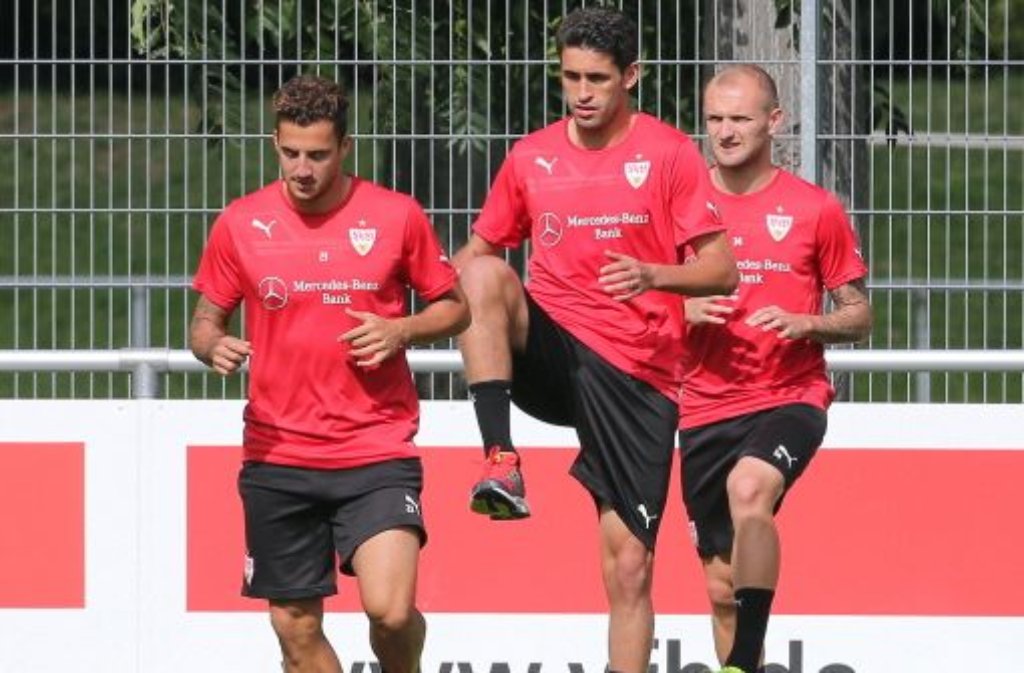 Sercan Sararer (links) und Konstantin Rausch (rechts) kicken künftig beim VfB Stuttgart II.  Foto: Pressefoto Baumann
