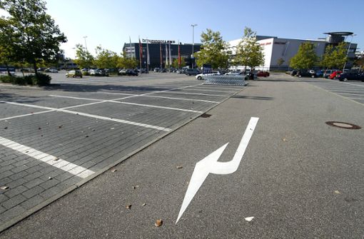 Der Parkplatz des Breuningerlands in Ludwigsburg. Foto: FACTUM-WEISE/factum /Simon Granville