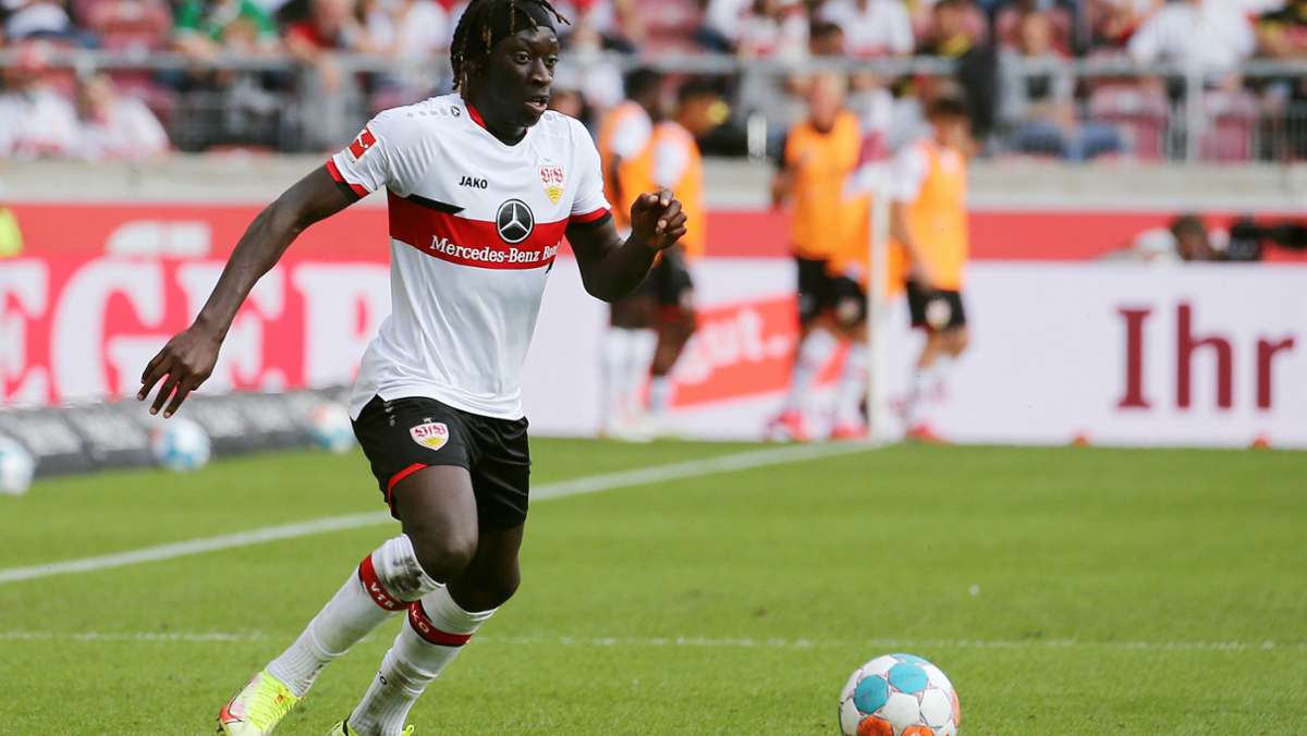  Stuttgarts Angreifer Tanguy Coulibaly zeigt ansteigende Form und war maßgeblich daran beteiligt, dass der VfB Stuttgart gegen Bayer 04 Leverkusen noch einmal aufkam. 