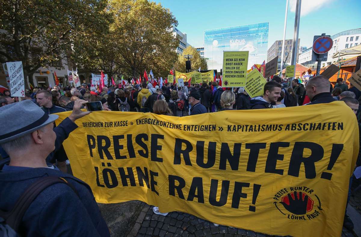 Weitere Eindrücke von der Demonstration am Samstag in Stuttgart.