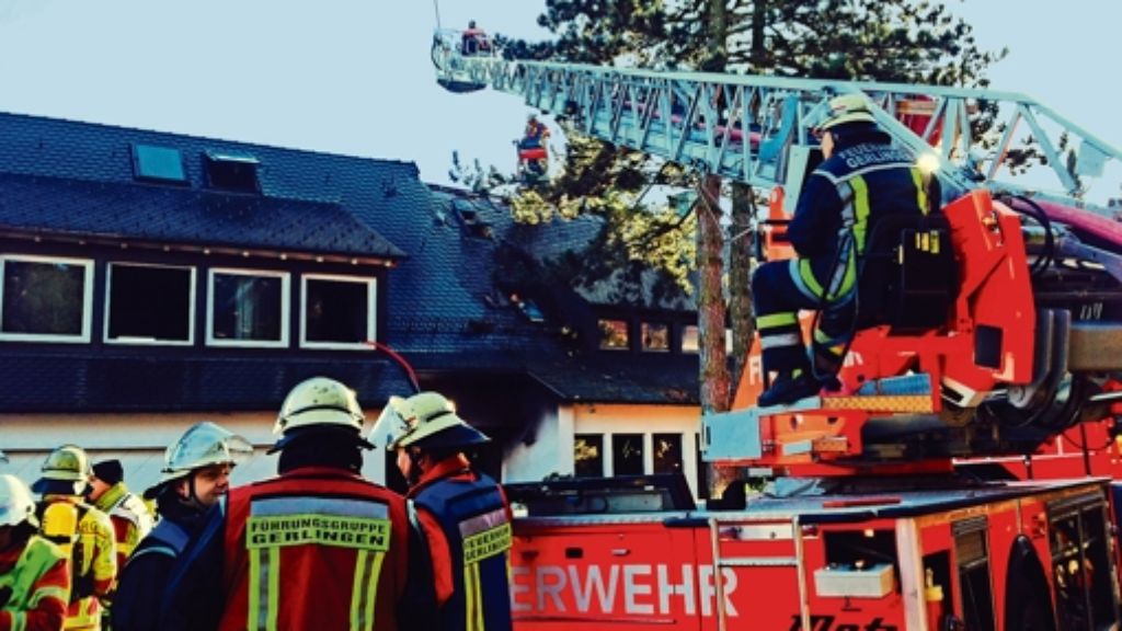 Leonberg: Wohnhaus brennt: 79-Jährige stirbt im Schlafzimmer