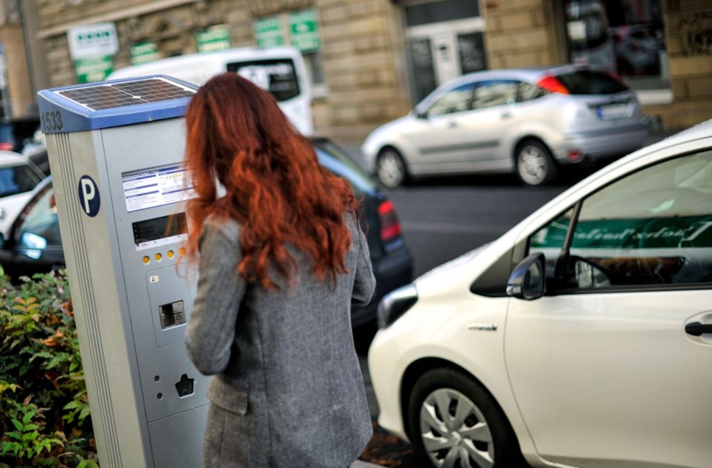 An den Parkscheinautomaten müssen die Autofahrer von Juli 2020 an  mehr bezahlen. Die Geräte werden umgerüstet. Foto: Lichtgut/Max Kovalenko